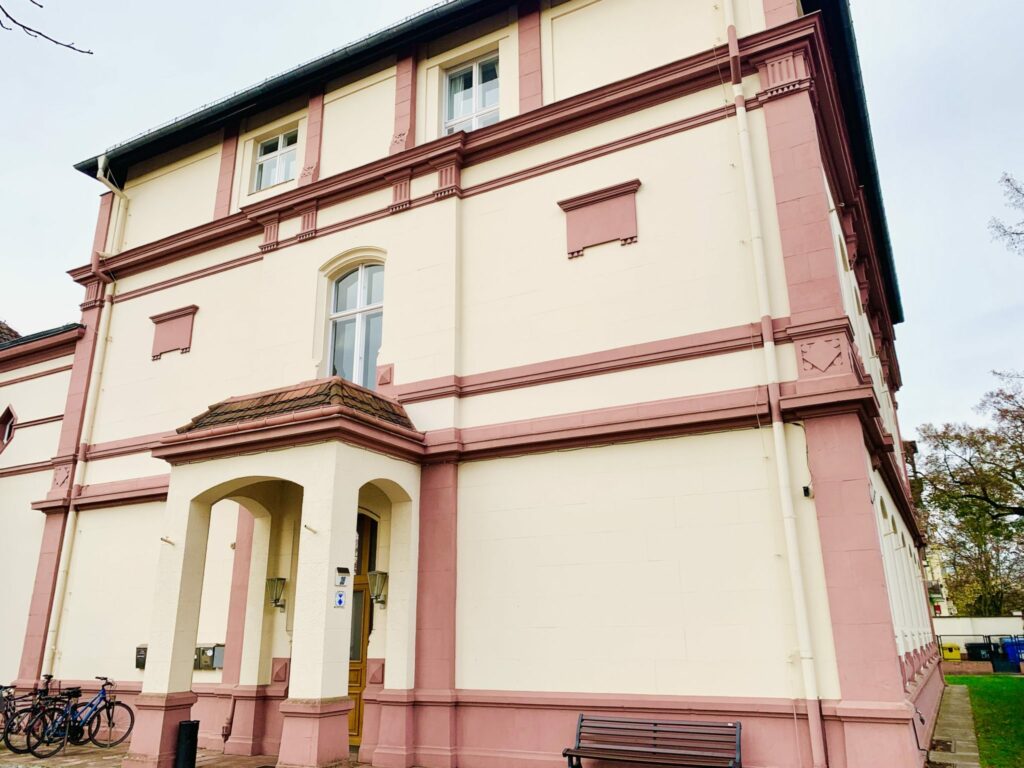 Claudia Kaminski Coaching EMDR Gongbad Berlin Gong-Klangbad